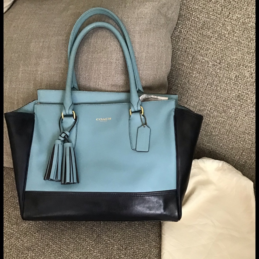 Beautiful COACH leather bag